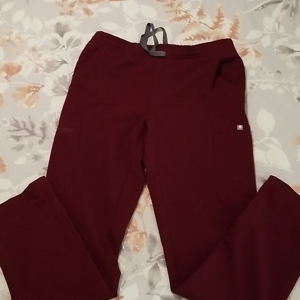 FIGS scrubs pants